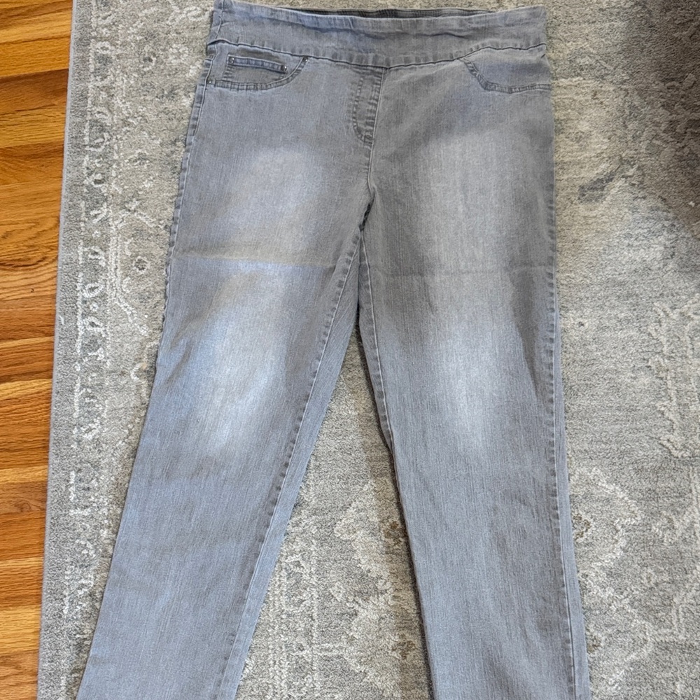 Ruby Rd. Women's Skinny Jeans in Light Gray